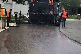 Best Asphalt Driveway Installation  in Warren, IN